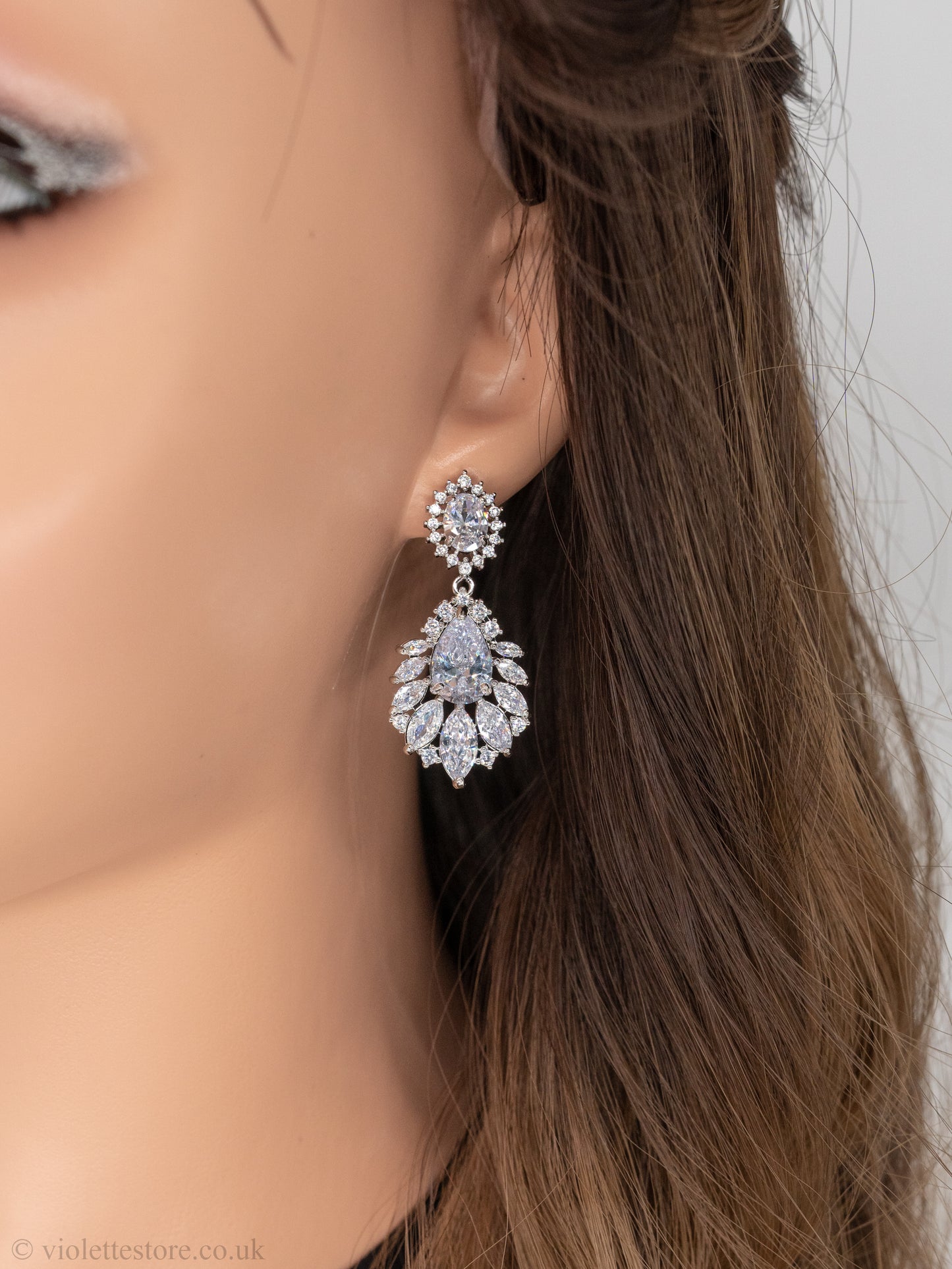 bridal earrings for wedding day